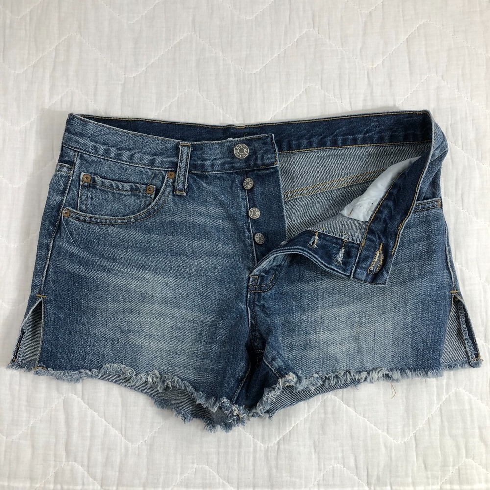 BDG Shorts Womens Size 27W Denim Blue Button Fly Breezy Mid Rise Cut Off Raw Hem